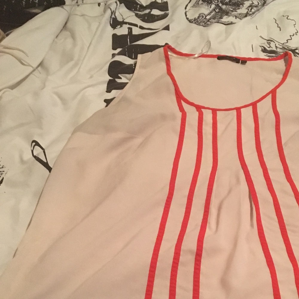 Orange and cream top 👗👖👚4 for $15 when bundled